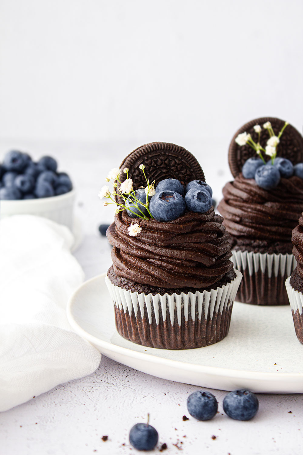 Vegane Schokoladen Cupcakes mit Schoko-Avocadocreme