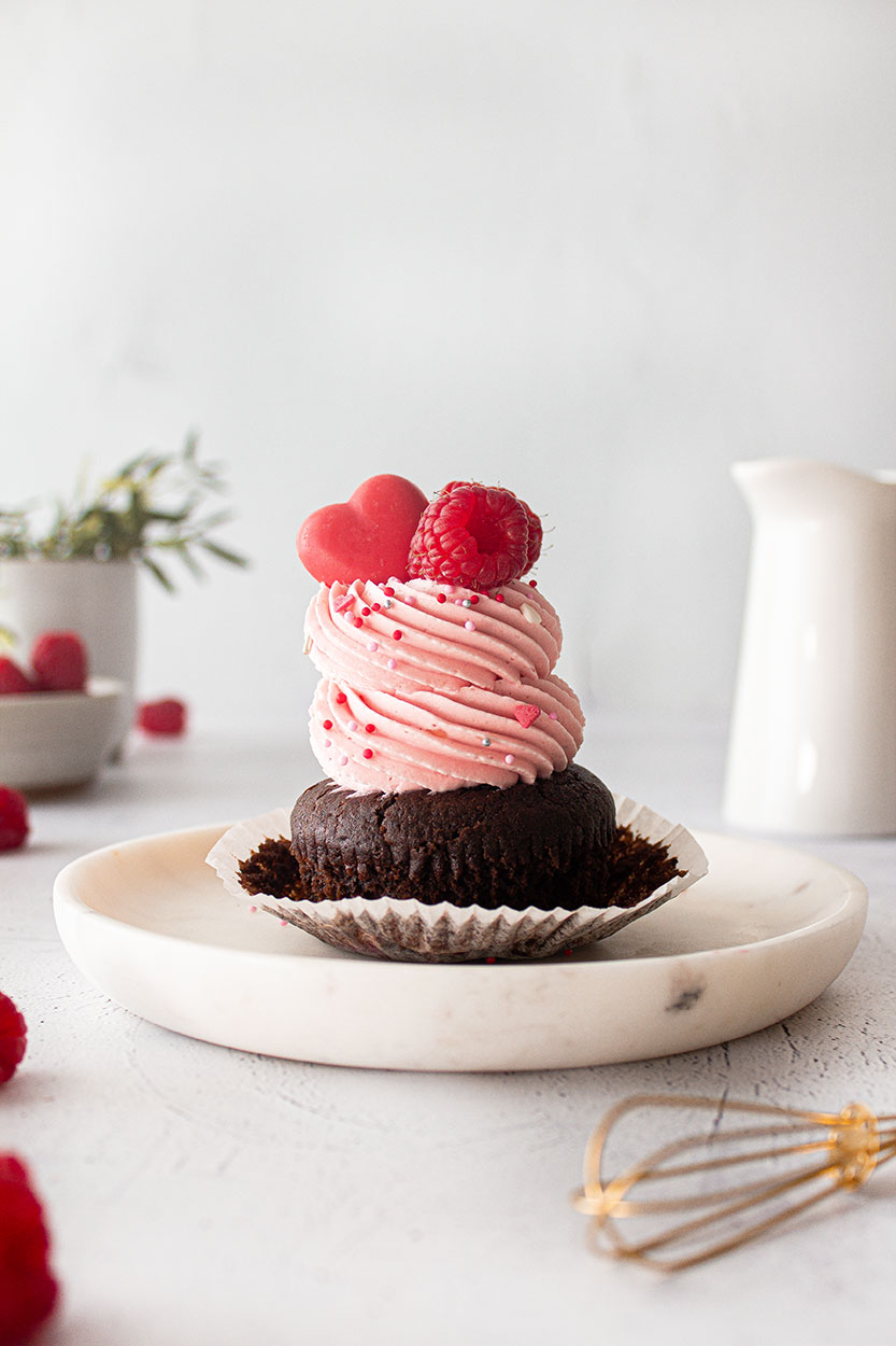 Schokoladen Himbeer Cupcakes zum Valentinstag